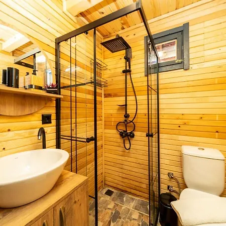 Prázdninový dům Cozy Bungalow Surrounded By Nature In Konyaalti