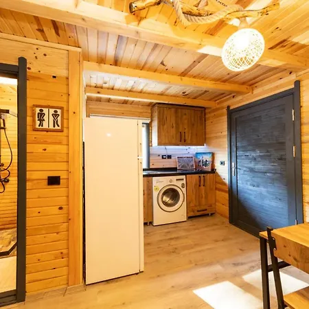 Cozy Bungalow Surrounded By Nature In Konyaalti